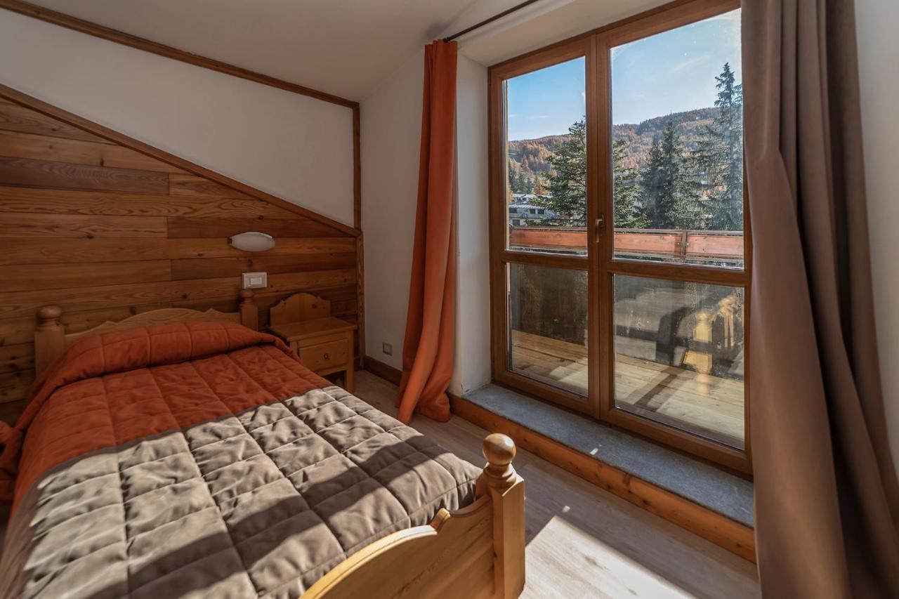 Hotel Stella Alpina Oulx Buitenkant foto