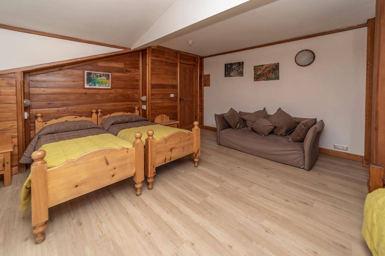 Hotel Stella Alpina Oulx Buitenkant foto