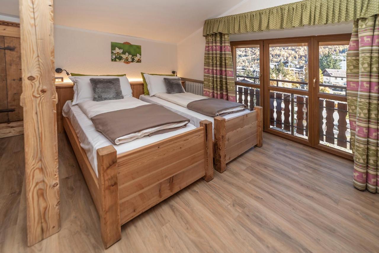Hotel Stella Alpina Oulx Buitenkant foto