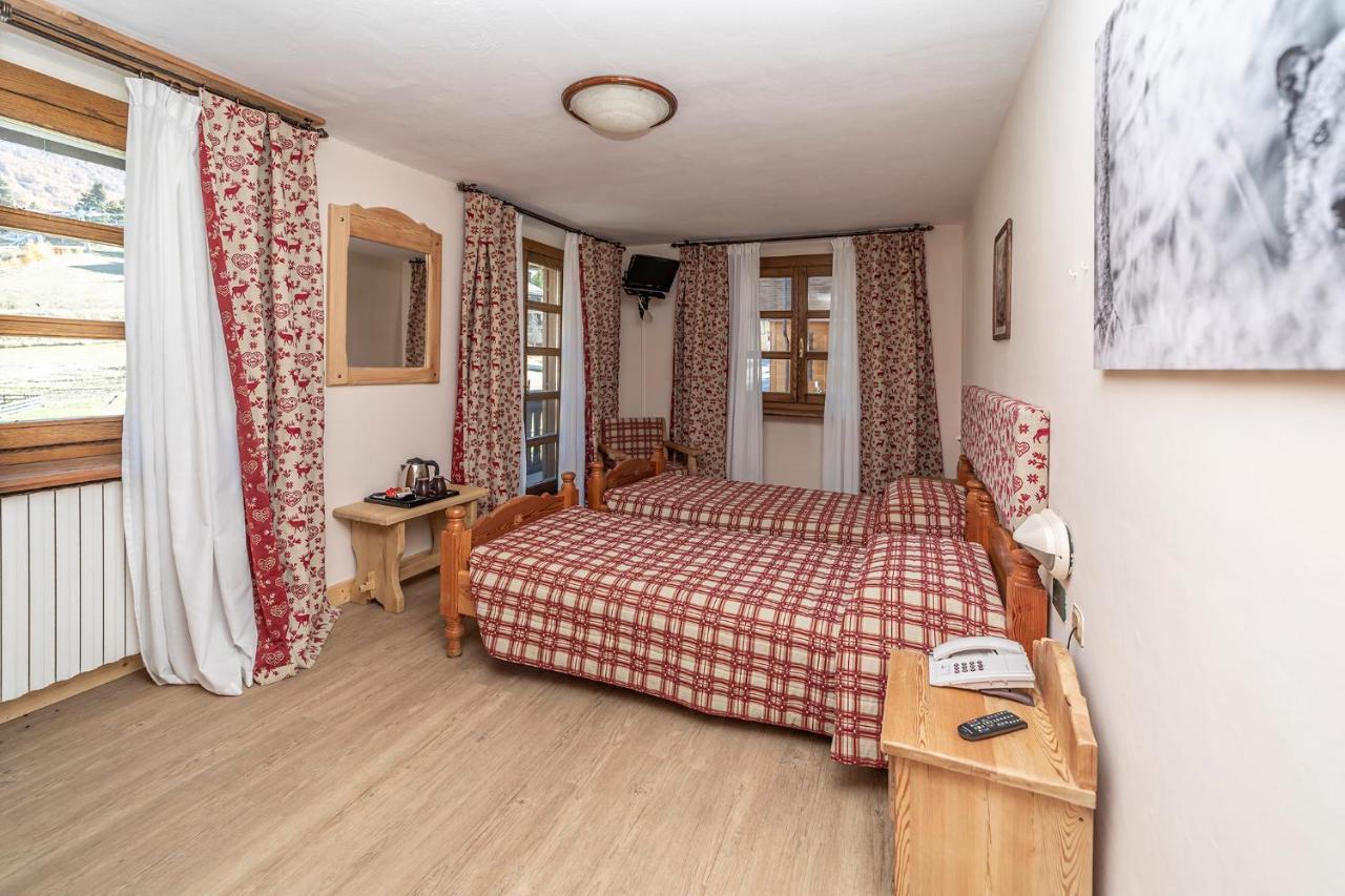 Hotel Stella Alpina Oulx Buitenkant foto