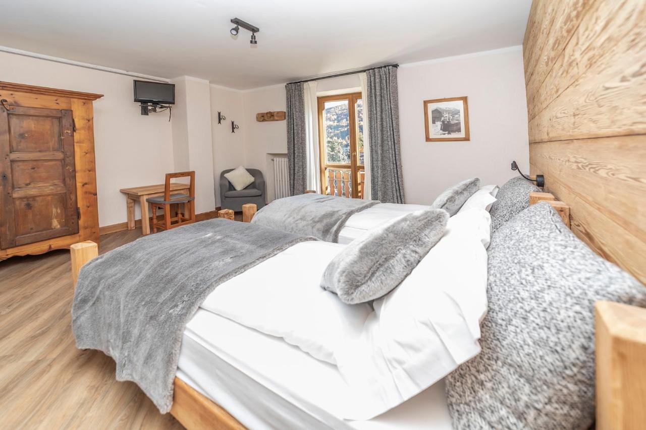 Hotel Stella Alpina Oulx Buitenkant foto